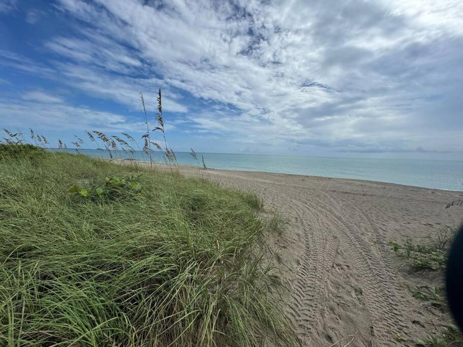 Апартаменты Seaside Cove Форт Пирс Экстерьер фото
